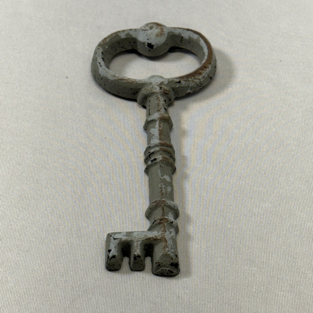 Metal Rustic Painted Skelton Key Decoration Wall Hanging